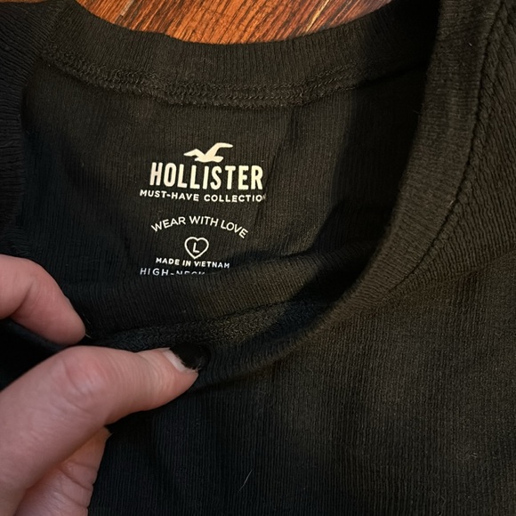 Abercrombie Hollister Tank Lot - Picture 3 of 6